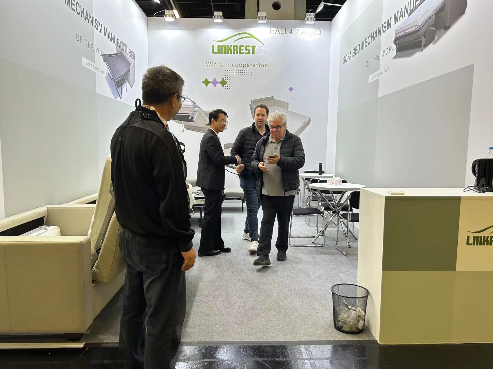 Cologne International Woodworking Fairは成功裏に終了し、LinkRestブースは非常に人気がありました。